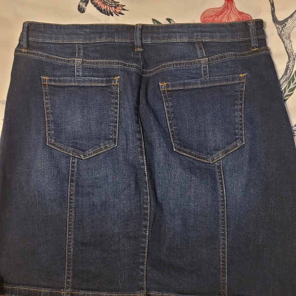 Denim short skirt - Picture 4 of 4